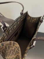 Fendi Vintage Tote-28x28x11CM - Image 4