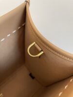 Fendi Vintage Handbags-35x17x31CM - Image 3