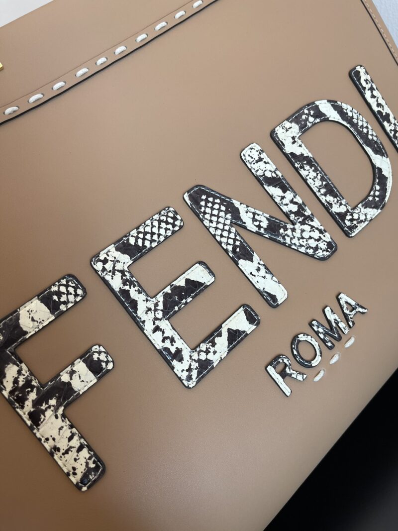 Fendi Vintage Handbags-35x17x31CM - Image 4