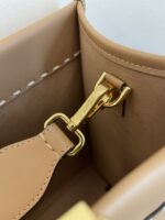 Fendi Vintage Handbags-35x17x31CM - Image 6