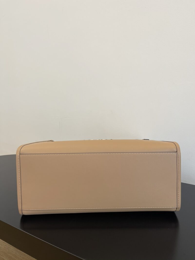 Fendi Vintage Handbags-35x17x31CM - Image 8