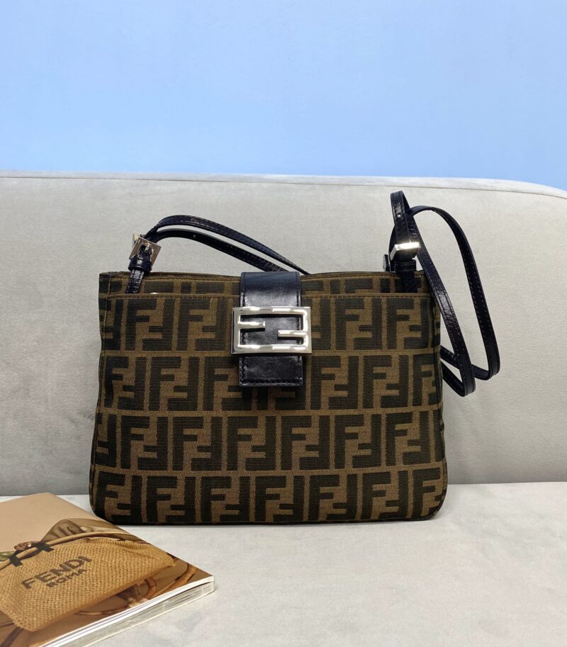 Fendi Vintage Handbags-27*7*18CM - Image 7