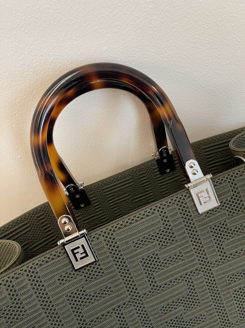 Fendi Tote-36*17*31CM - Image 4
