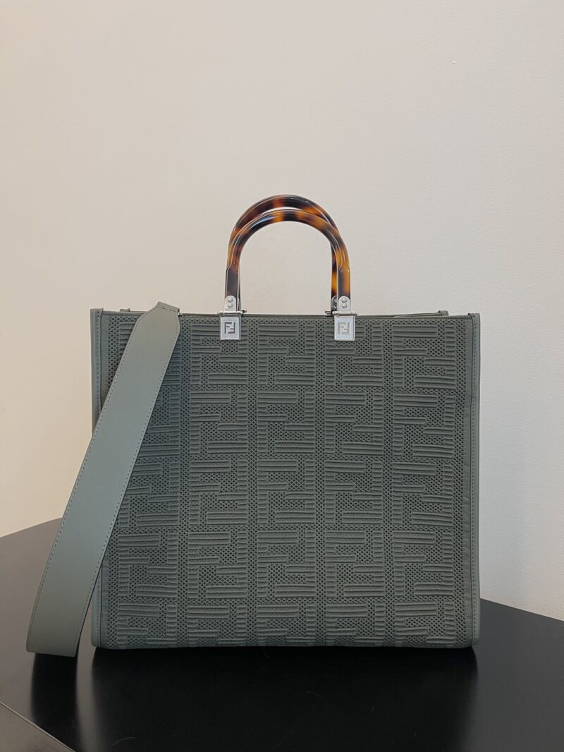Fendi Tote-36*17*31CM - Image 6