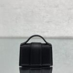 Jacquemus BamninoMini Bag-11x5x6.5CM - Image 4