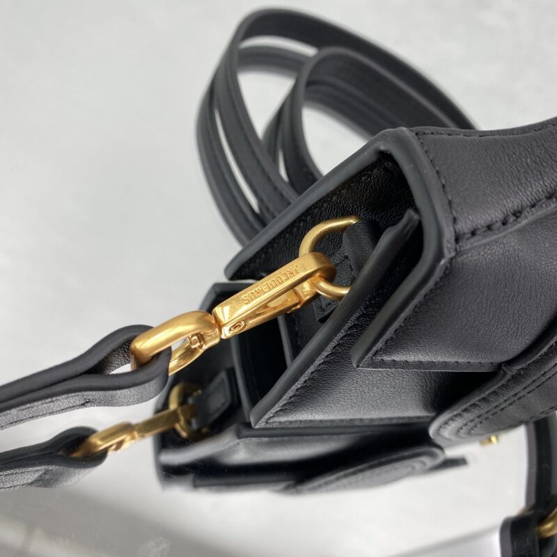 Jacquemus BamninoMini Bag-11x5x6.5CM - Image 7