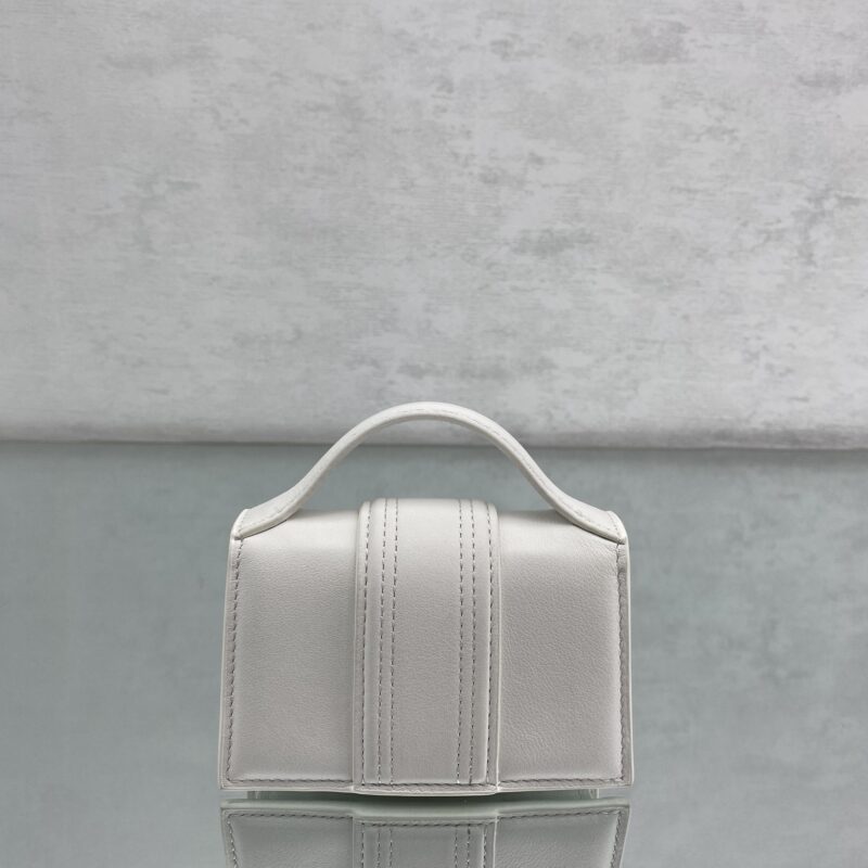 Jacquemus BamninoMini Bag-11x5x6.5CM - Image 4