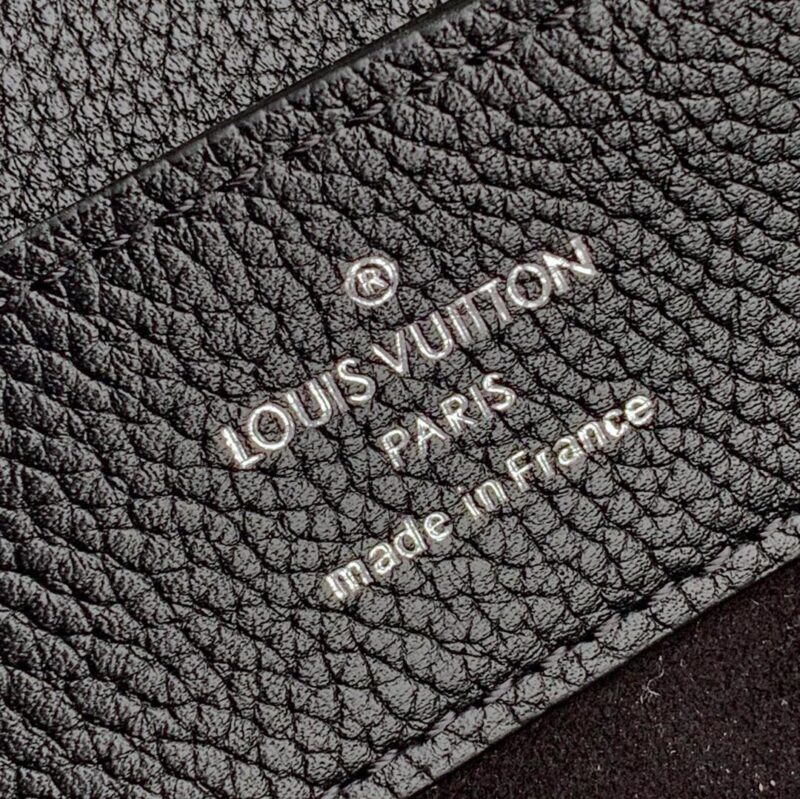 Louis Vuitton Backpack M54573-16*19.4*10CM - Image 8