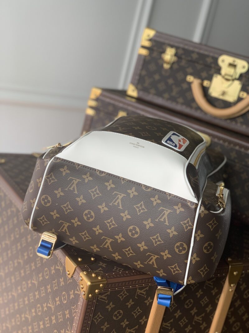 Louis Vuitton Backpack M85146-32*40*13CM - Image 5