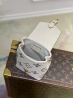 Louis Vuitton By The Pool Backpack M80738-13*19*8CM - Image 8