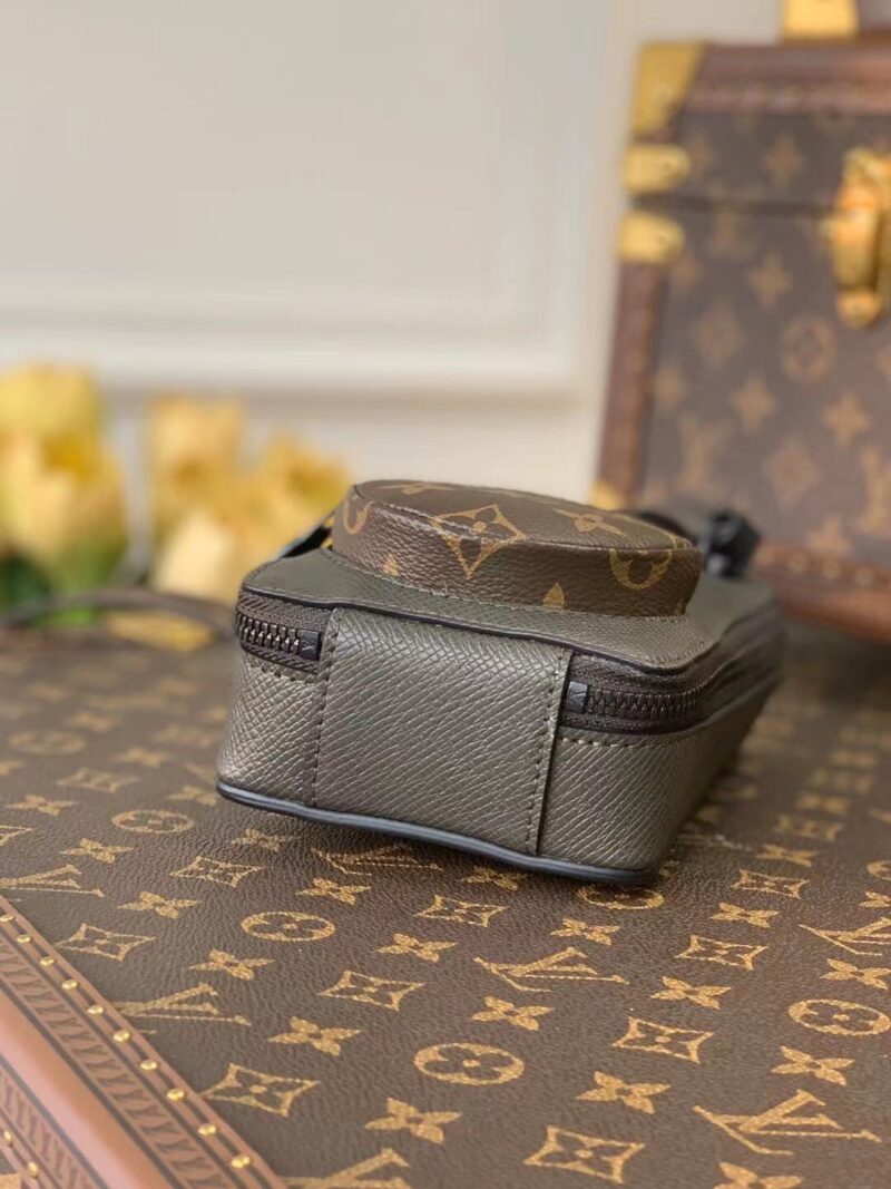Louis Vuitton Camera Bag-M30581 -10x17x4.5CM - Image 4
