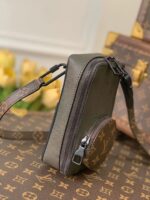 Louis Vuitton Camera Bag-M30581 -10x17x4.5CM - Image 3