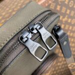 Louis Vuitton Camera Bag-M30581 -10x17x4.5CM - Image 6