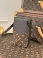Louis Vuitton Camera Bag-M30581 -10x17x4.5CM - Image 7