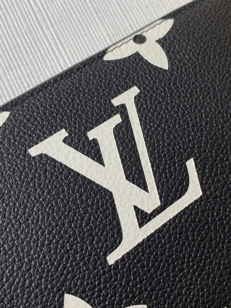 Louis Vuitton Zippy Wallet M69520-19*10CM - Image 3