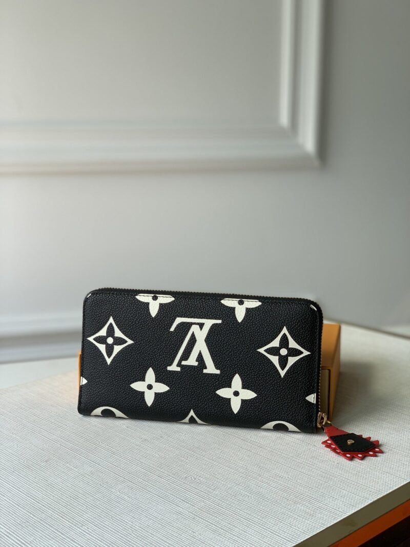 Louis Vuitton Zippy Wallet M69520-19*10CM - Image 5