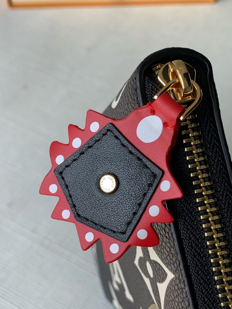 Louis Vuitton Zippy Wallet M69520-19*10CM - Image 8