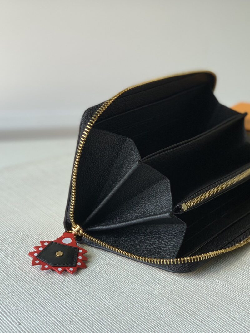Louis Vuitton Zippy Wallet M69520-19*10CM - Image 8