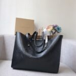 Burberry Tote-35*12*29CM - Image 5