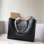 Burberry Tote-35*12*29CM - Image 6