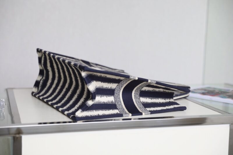 Diro Book Tote Bags-42*32*5CM - Image 5