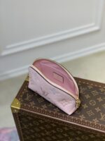 Louis Vuitton Cosmetic Bag-19*12*6CM - Image 5