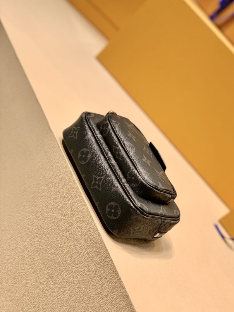 Louis Vuitton Taigarama Outdoor Bag-M30755-15*9*7CM - Image 8