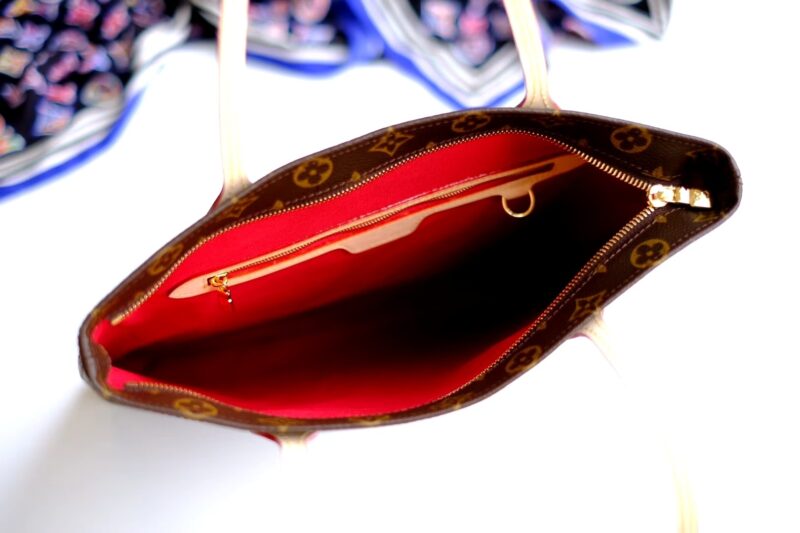 Louis Vuitton Carry It Bag-M45199-37*38*3CM - Image 8