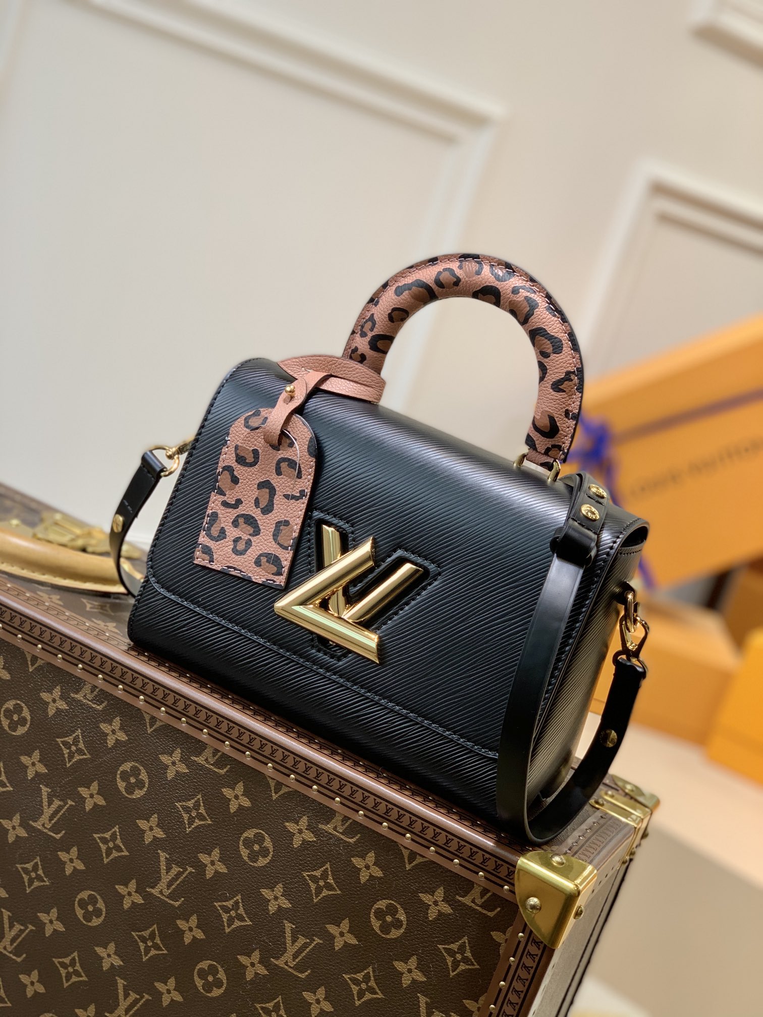bag-205325erwrwe_2_.jpg Louis Vuitton Twist MM-23*18*8CM - Image 1