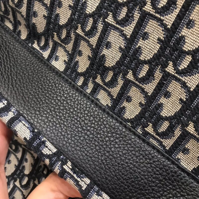 Diro Oblique Backpack-42x33x15CM - Image 4