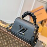Louis Vuitton Twist -18*13*9CM