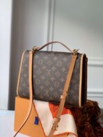 Louis Vuitton Handlebag M44919-29×24×10CM - Image 4