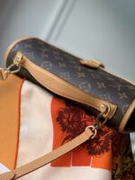 Louis Vuitton Handlebag M44919-29×24×10CM - Image 8