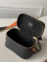 Louis Vuitton Cosmetic Bag M42264-14*19*10CM - Image 6