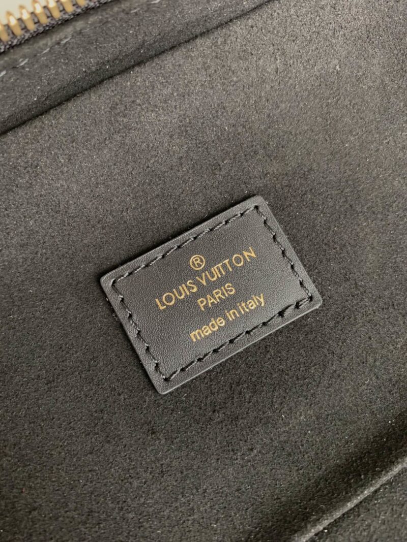 Louis Vuitton Cosmetic Bag M42264-14*19*10CM - Image 7