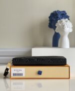 Louis Vuitton Monogram Empreinte Wallet-9.5*10.5*2.5 CM - Image 5