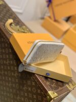 Louis Vuitton Zippy Wallet M81172-20*10CM - Image 3