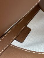 Burberry Pocket Bag-17 x 12 x 26CM - Image 9