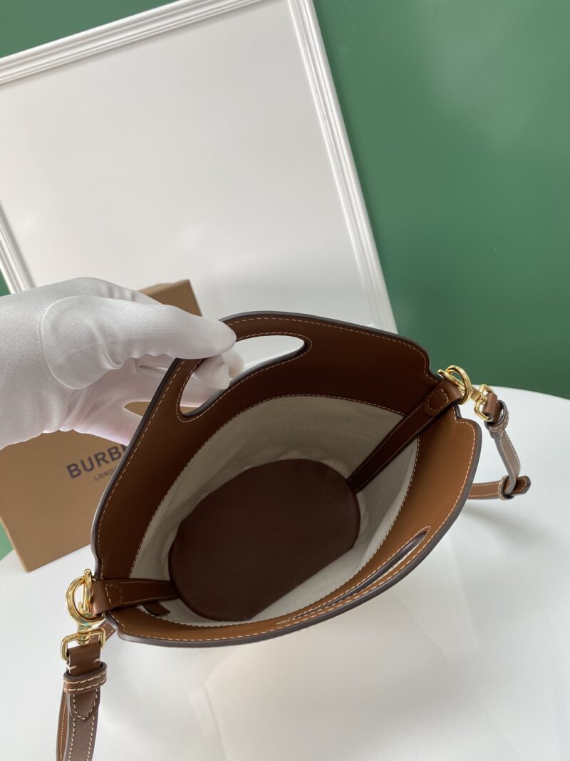 Burberry Pocket Bag-17 x 12 x 26CM - Image 8