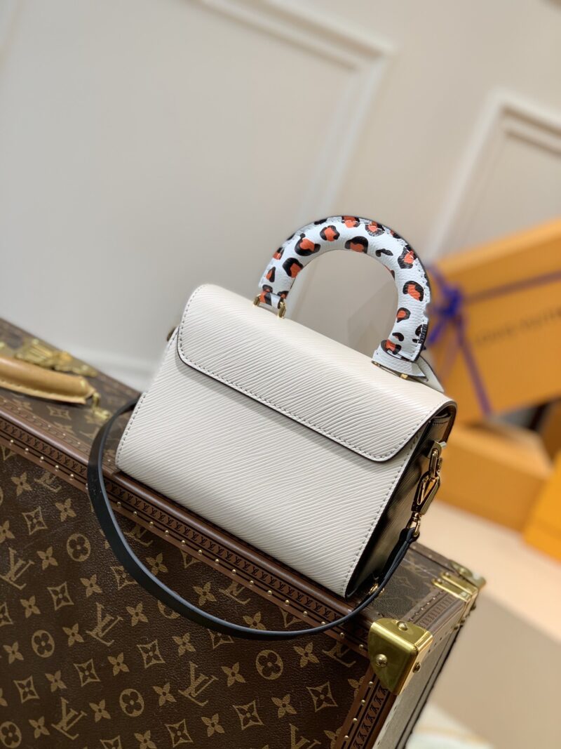 Louis Vuitton Twist -18*13*9CM - Image 8