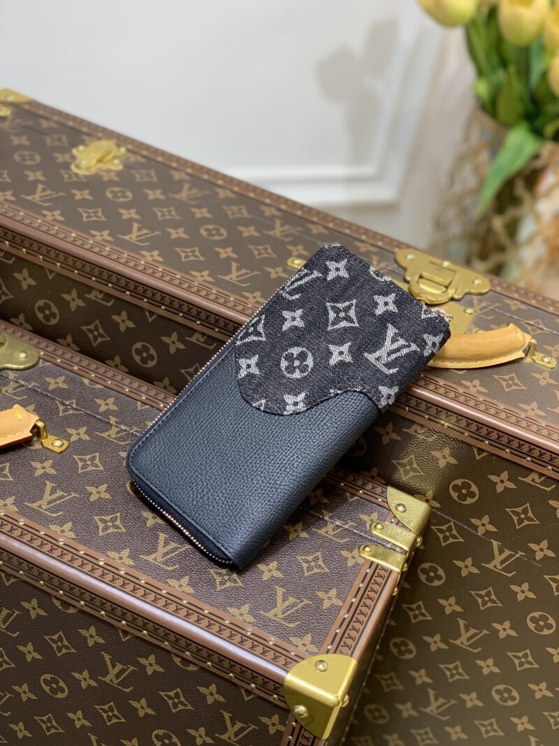 Louis Vuitton Zippy Vertical Wallet M63095-20*10CM - Image 5