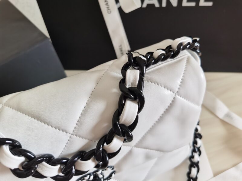 Ch@nel 19 Flap Bag-26&30CM - Image 4