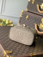 Louis Vuitton Vanity-14*19*10CM - Image 6