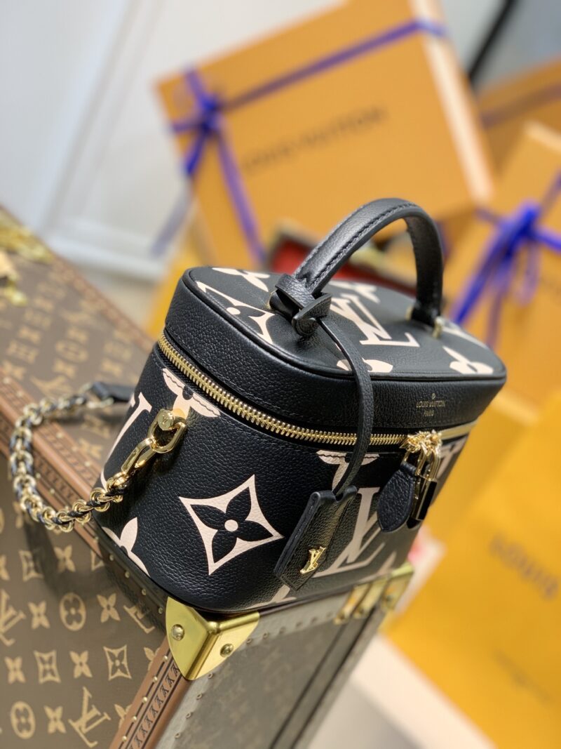 Louis Vuitton Vanity-14*19*10CM - Image 8