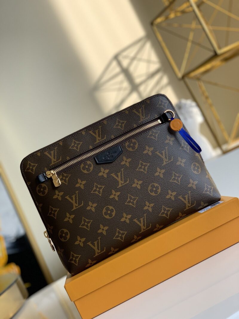 Louis Vuitton New Pouch-21*27*5CM - Image 3
