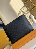 Louis Vuitton New Pouch-21*27*5CM - Image 3