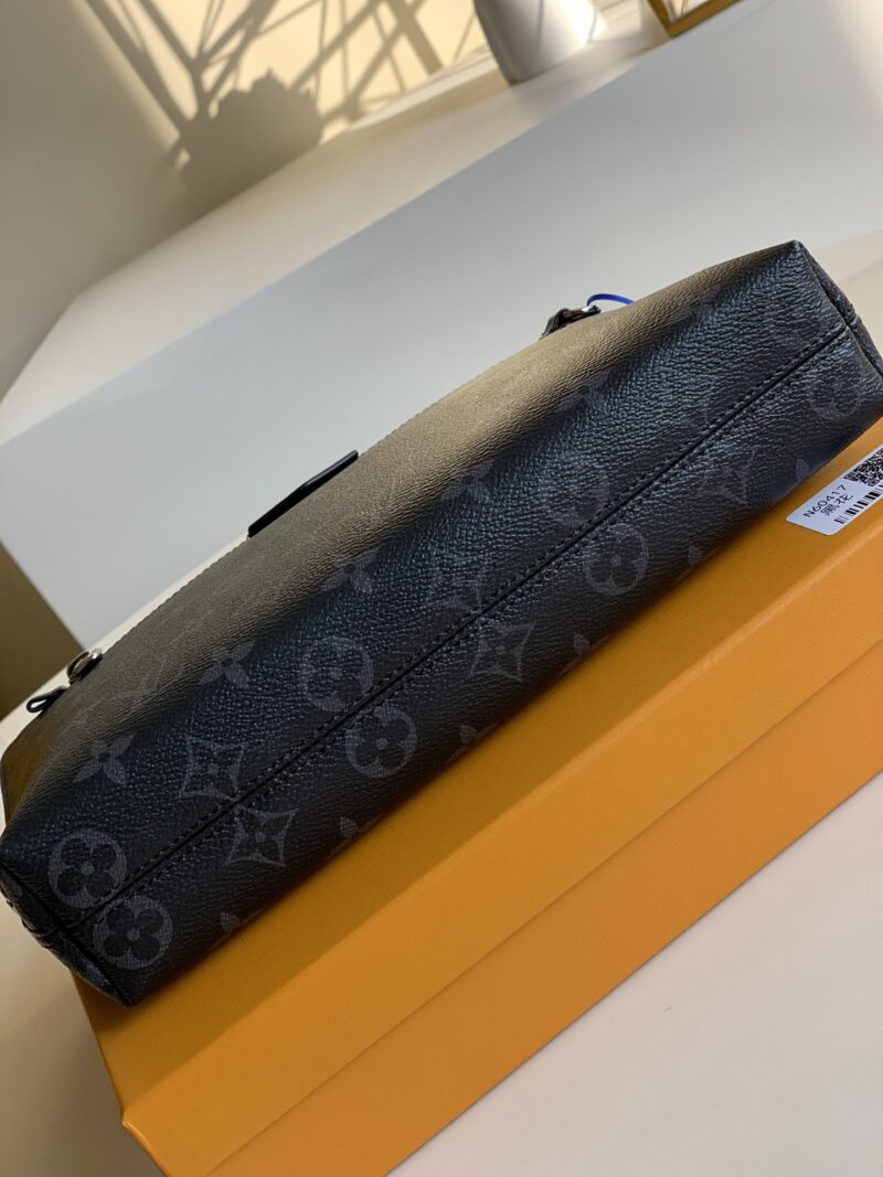 Louis Vuitton New Pouch-21*27*5CM - Image 4