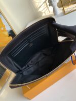 Louis Vuitton New Pouch-21*27*5CM - Image 6