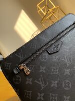 Louis Vuitton New Pouch-21*27*5CM - Image 6