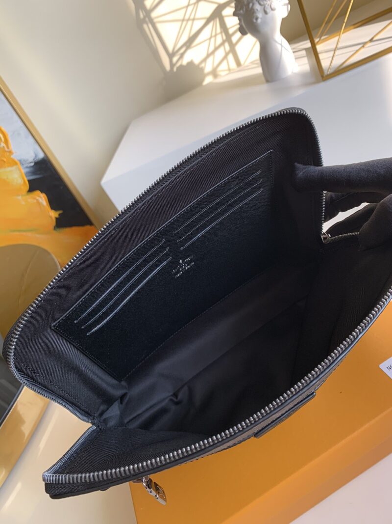 Louis Vuitton New Pouch-21*27*5CM - Image 7